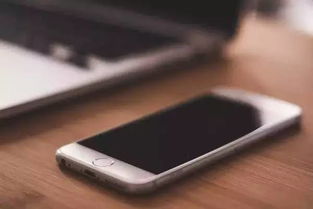 iPhone 8 前瞻 前員工爆料快充與點(diǎn)擊喚醒功能或?qū)⒏淖冇脩趔w驗(yàn)